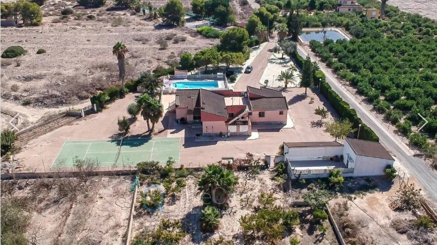 Vista exterior de Finca rústica en venda en Algorfa amb Aire condicionat, Calefacció i Terrassa
