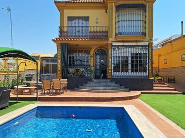 Casa amb piscina en venda a Nueva Alcalá