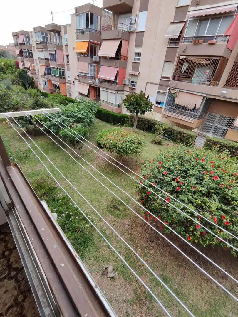 Jardín de Apartamento en venta en Alicante / Alacant con Aire acondicionado, Calefacción y Terraza