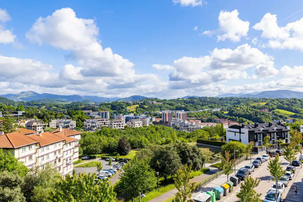 Vista exterior de Àtic de lloguer en Donostia - San Sebastián  amb Aire condicionat, Calefacció i Terrassa