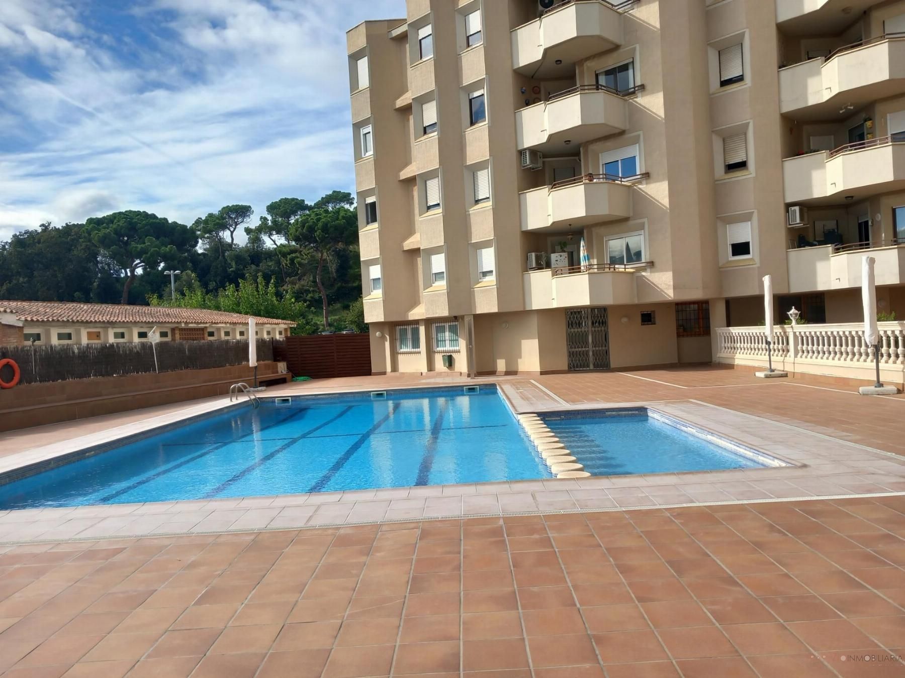 Swimming pool of Garage to rent in Sant Andreu de Llavaneres