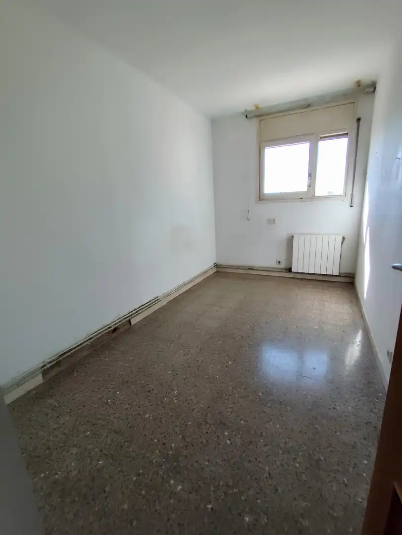 Schlafzimmer von Dachboden zum Verkauf in Sabadell mit Klimaanlage, Heizung und Terrasse