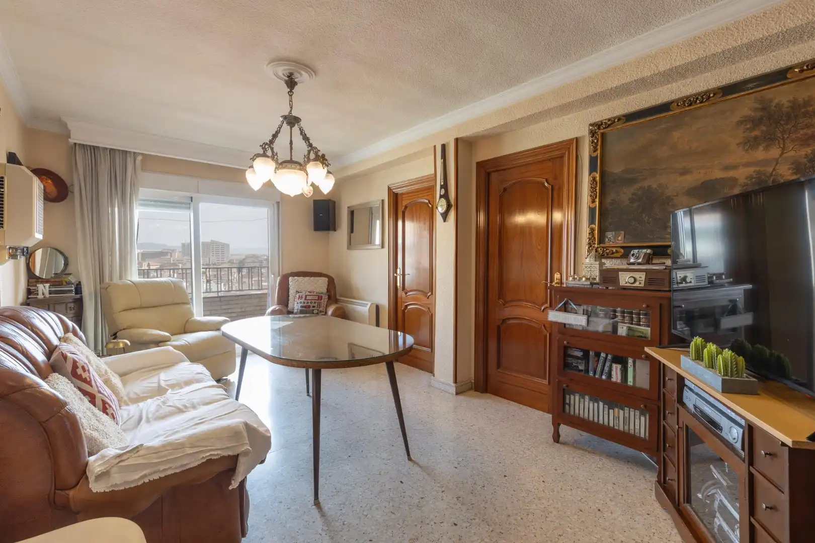 Sala de estar de Piso en venta en Granada con Aire acondicionado, Calefacción y Balcón
