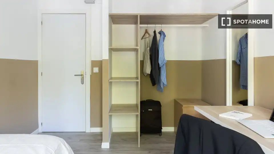 Habitación de Piso de alquiler en Getafe con Aire acondicionado, Calefacción y Amueblado