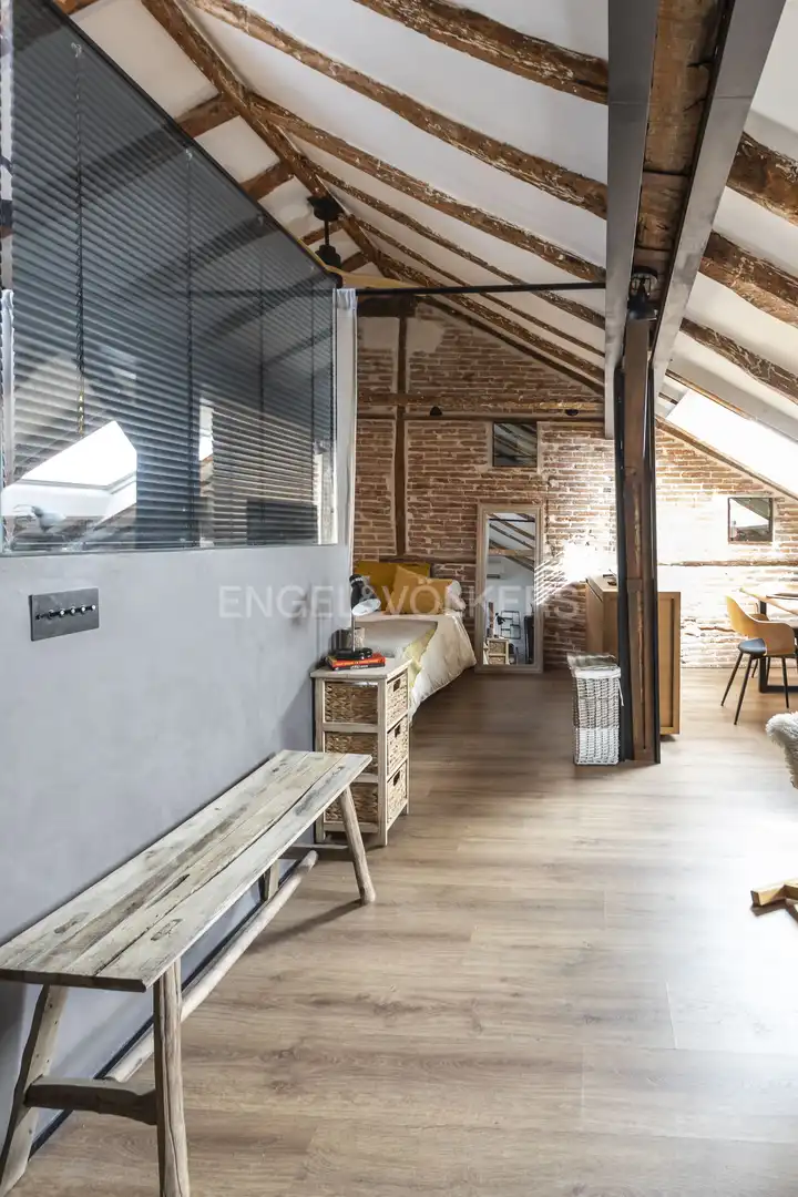 Schlafzimmer von Wohnung zur Miete in Madrid mit Klimaanlage, Heizung und Möbliert