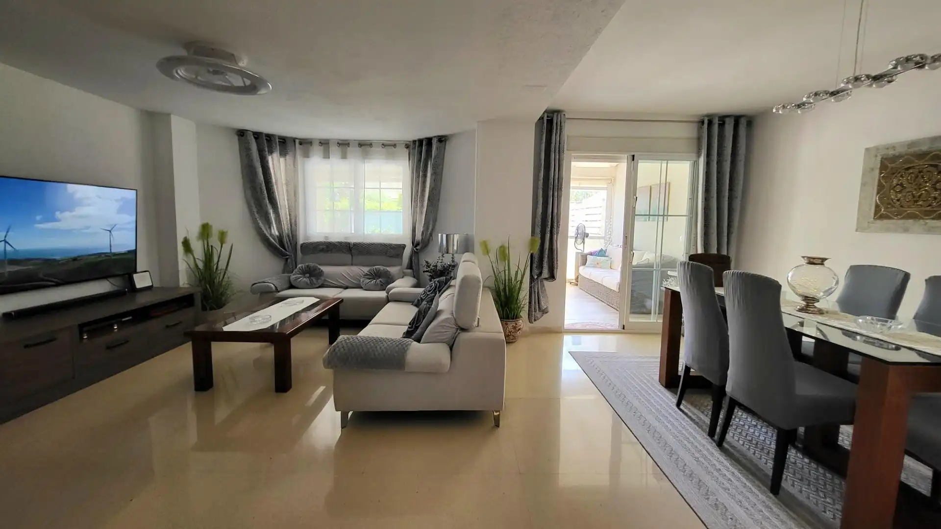 Sala d'estar de Casa adosada en venda en Sant Joan d'Alacant
