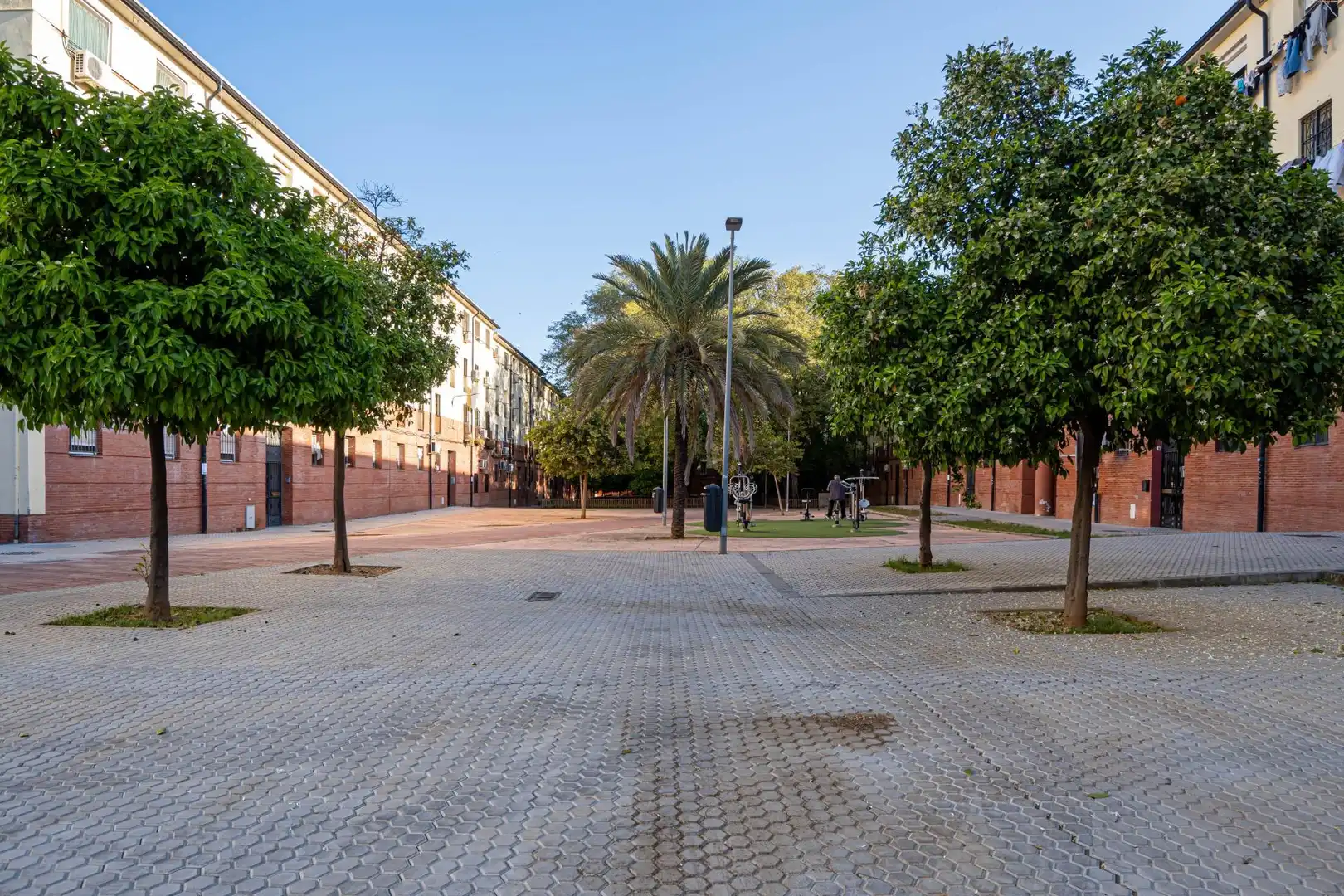 Vista exterior de Piso en venta en  Sevilla Capital con Aire acondicionado