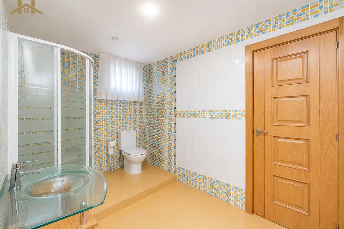 Baño de Casa o chalet en venta en Villaviciosa de Odón con Aire acondicionado, Calefacción y Jardín privado