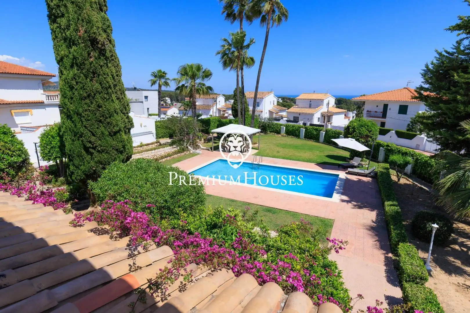 Vista exterior de Casa o chalet de alquiler en Cunit con Aire acondicionado, Calefacción y Jardín privado