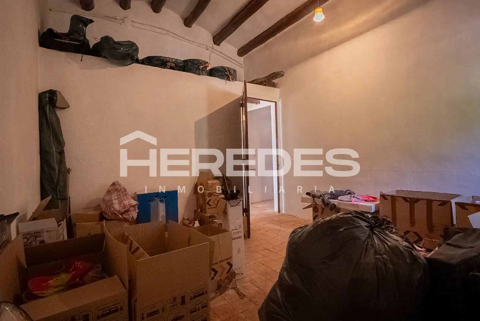 Casa o xalet en venda en Torrelles de Llobregat amb Jardí privat, Terrassa i Moblat