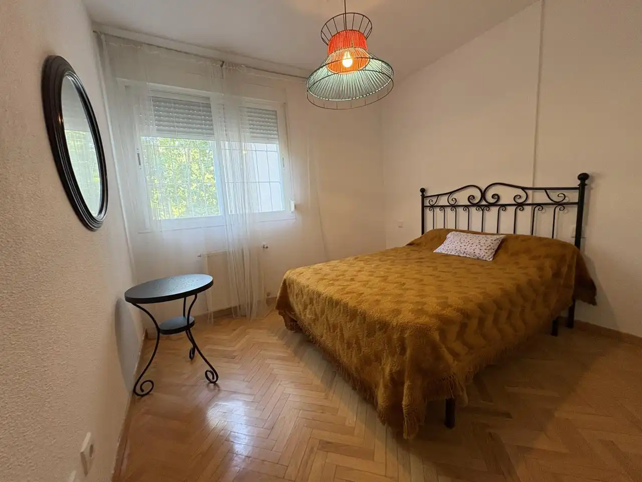 Wohnung zur Miete in Calle Ramón María del Valle Inclán, Espartales