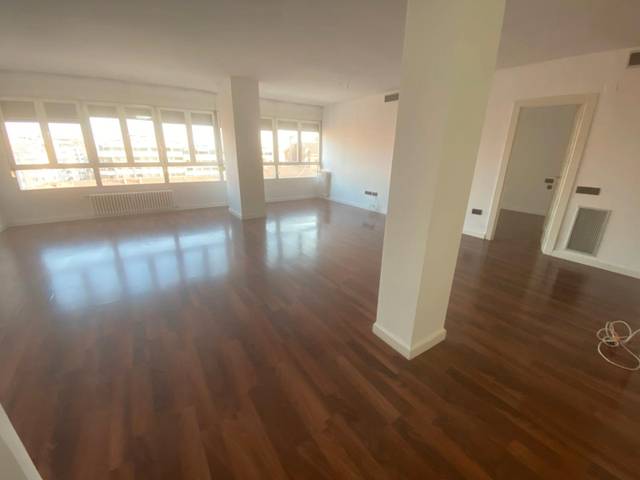 Piso en Alquiler en Parque Sur