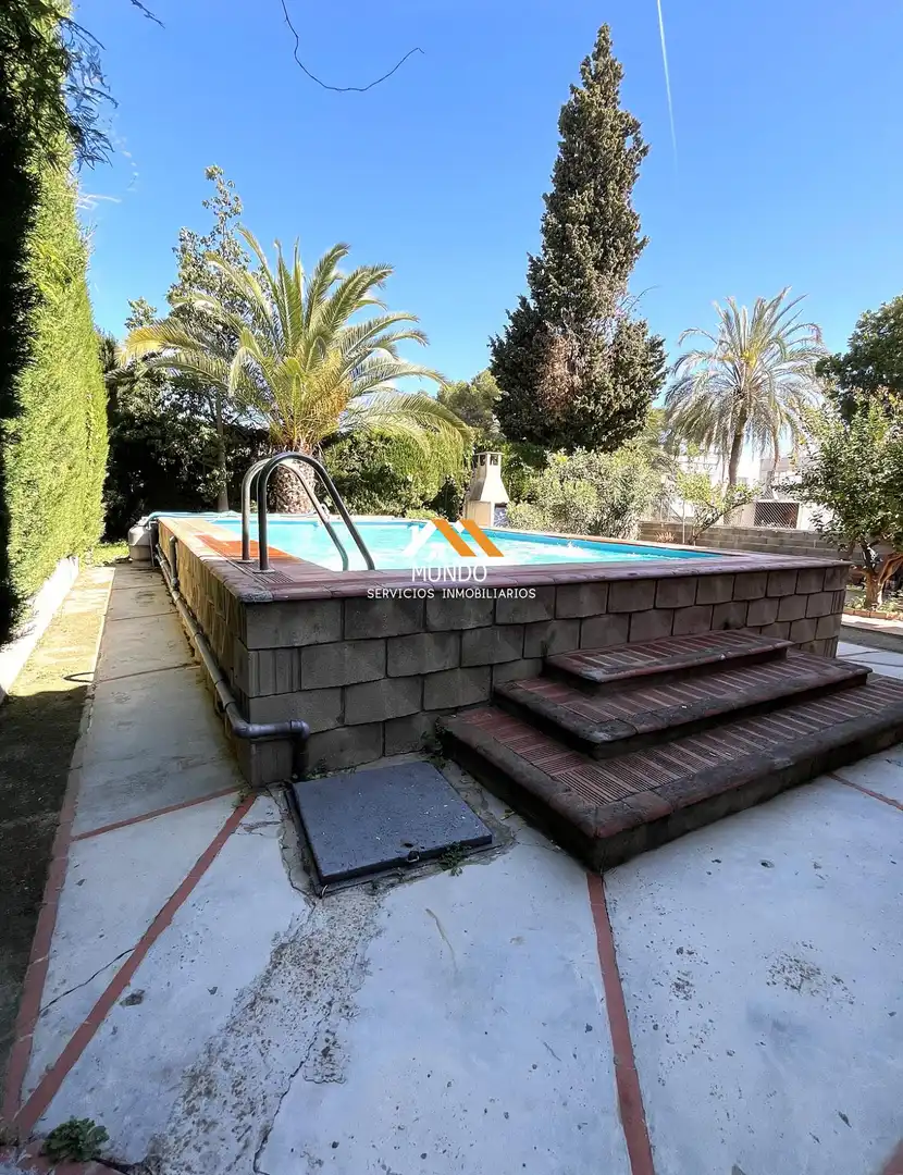 Piscina de Casa o xalet en venda en Paterna amb Aire condicionat, Calefacció i Jardí privat