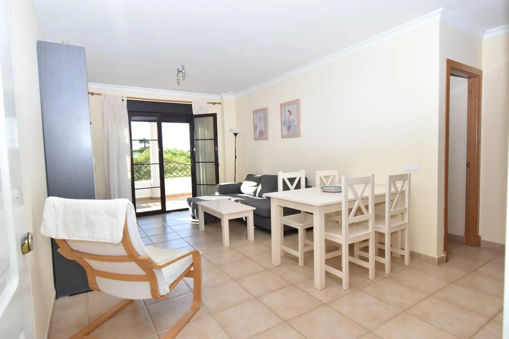 Sala de estar de Ático en venta en Chiclana de la Frontera con Jardín privado, Terraza y Amueblado
