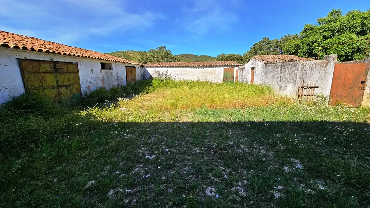 Country homes for sale in Zufre  with Private garden