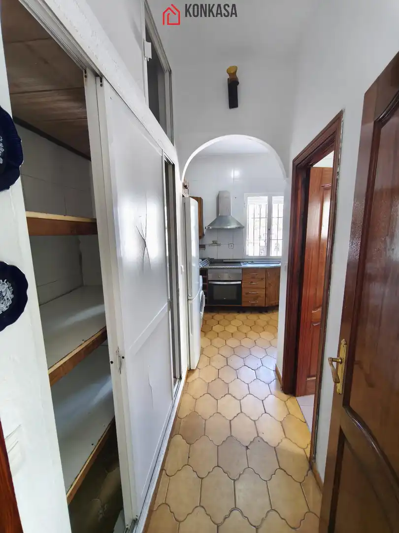 Cuina de Casa o xalet en venda en Arcos de la Frontera amb Aire condicionat, Terrassa i Traster