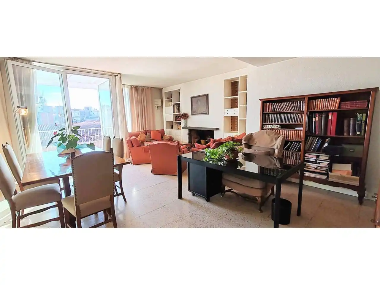 Wohnzimmer von Wohnung zum Verkauf in Girona mit Klimaanlage, Heizung und Terrasse