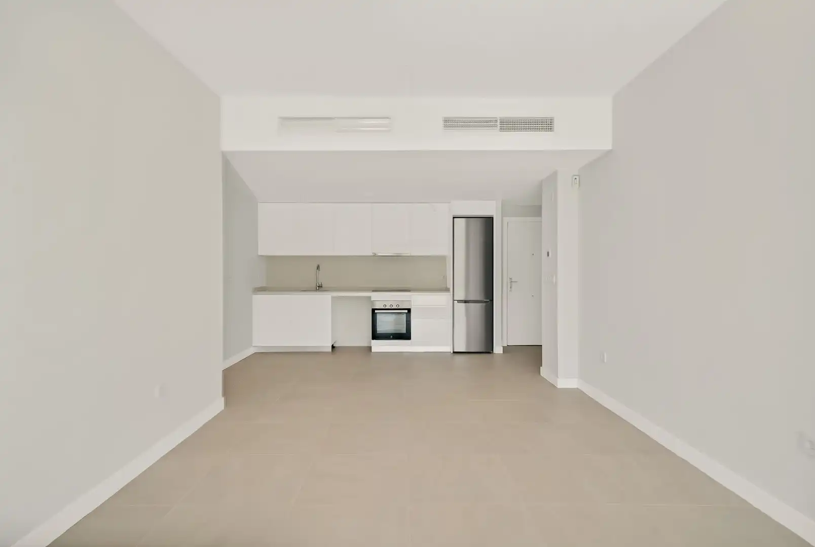 Cuina de Apartament en venda en Estepona amb Terrassa