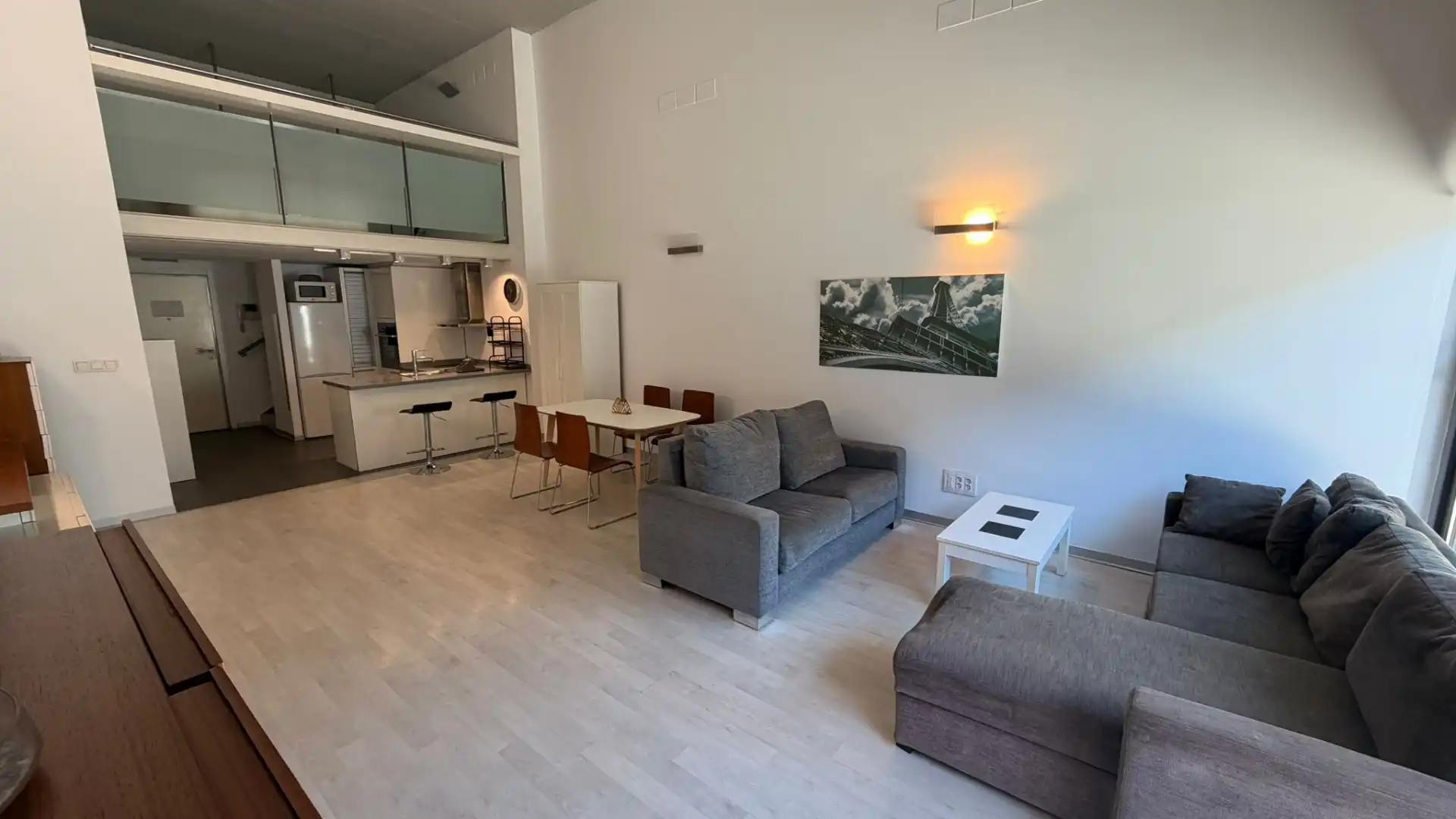 Wohnzimmer von Wohnung zur Miete in Valencia mit Klimaanlage, Heizung und Parkett