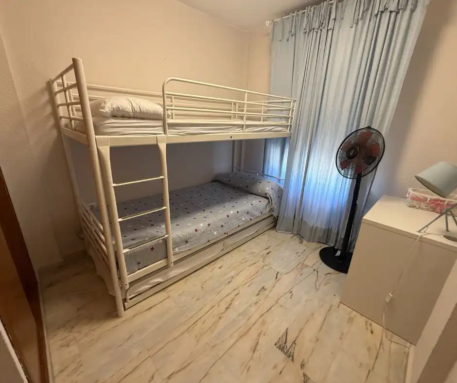 Habitación de Casa o chalet de alquiler en El Portil con Aire acondicionado, Terraza y Amueblado