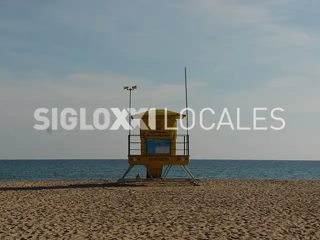 Vista exterior de Local de alquiler en Castelldefels con Aire acondicionado