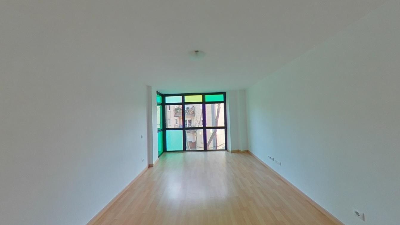 Sala d'estar de Pis en venda en Girona Capital amb Calefacció