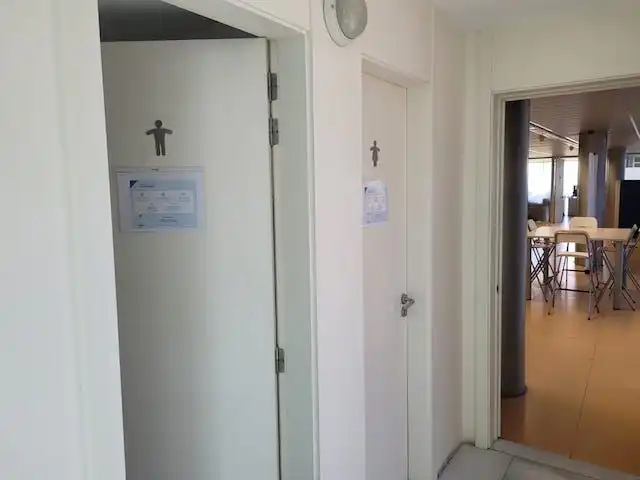 Büro zur Miete in Barcelona mit Klimaanlage, Heizung und Terrasse