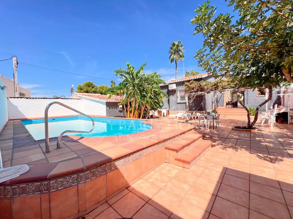 Casa amb piscina en venda a Carretera de las Marinas, imagen 26