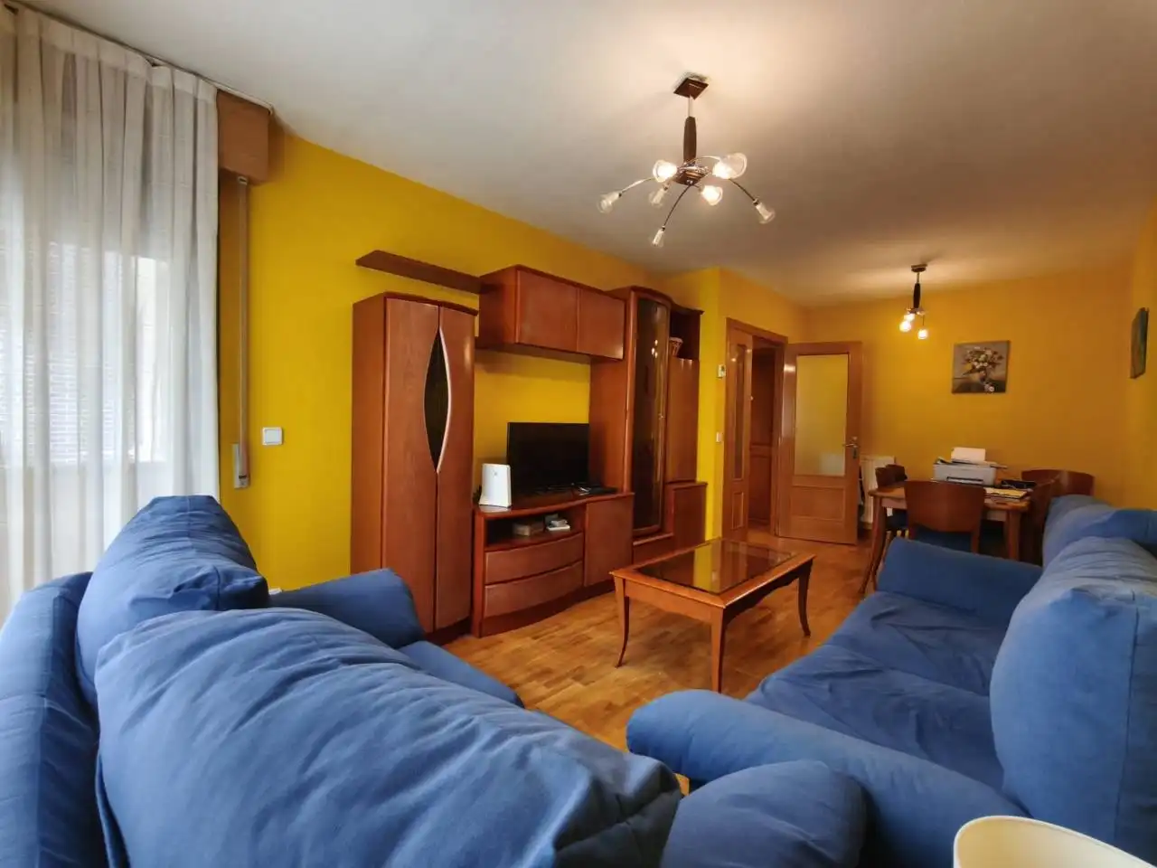 Living room of Flat for sale in Burgos  with Heating, Parquet flooring and Terrace
