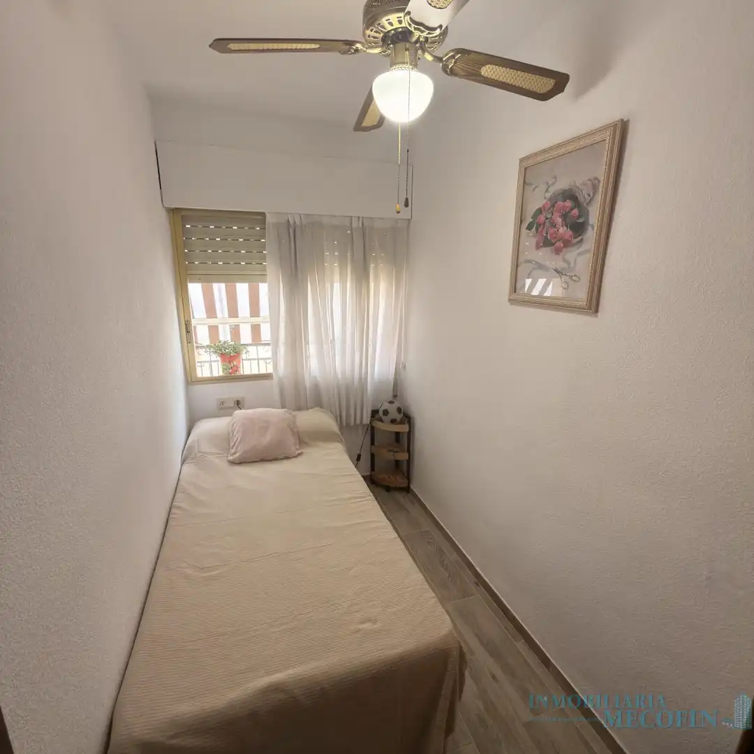 Schlafzimmer von Wohnung zum Verkauf in Benidorm mit Klimaanlage und Balkon