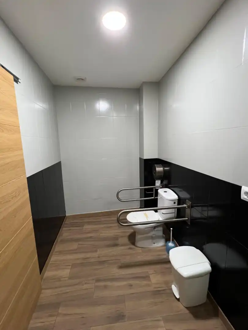 Badezimmer von Geschaftsraum zur Miete in Cartagena ciudad