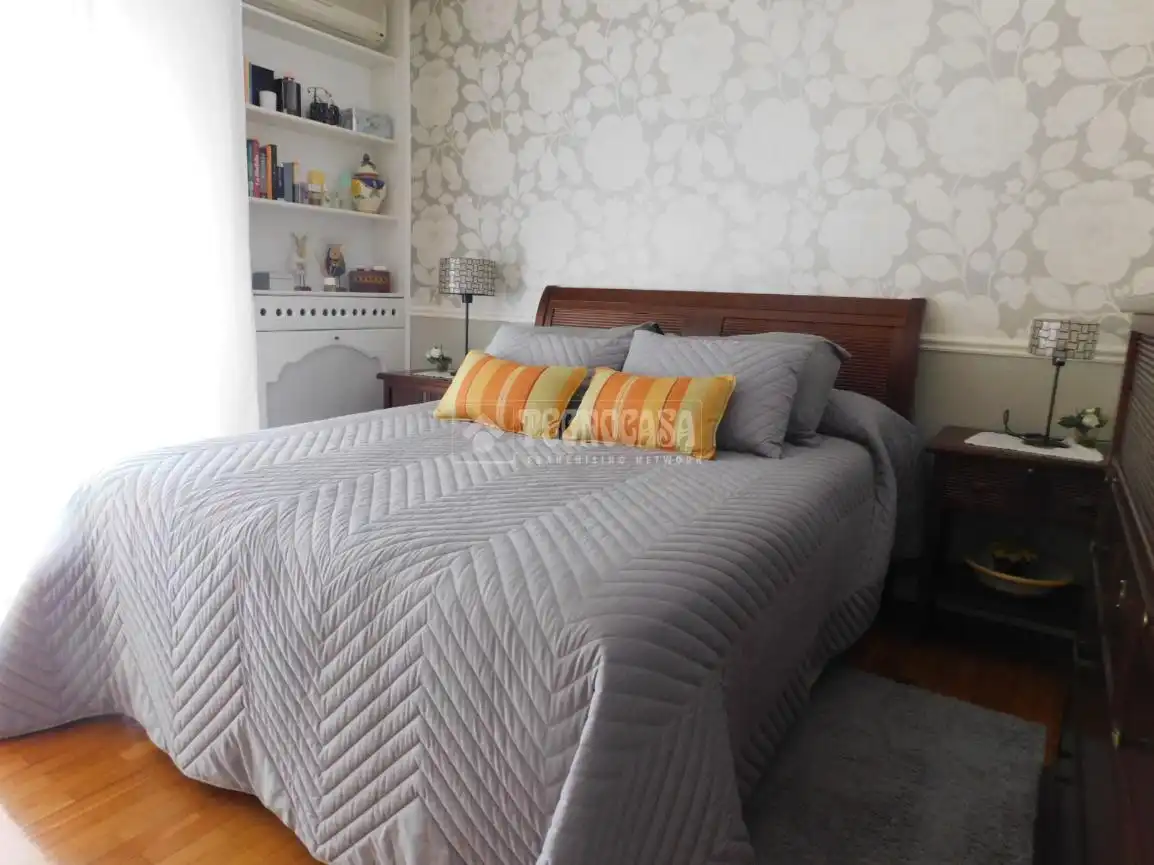 Habitación de Casa adosada en venta en Zaragoza con Piscina comunitaria