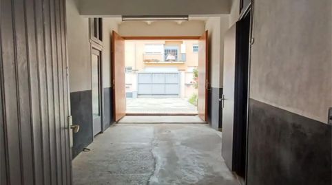 Foto 5 de Casa adosada en venda a Avinguda Sant Jordi, 252, Olot, Girona