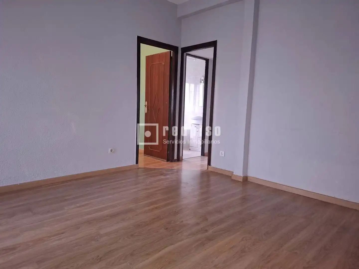 Habitación de Piso en venta en Madrid con Calefacción y Terraza