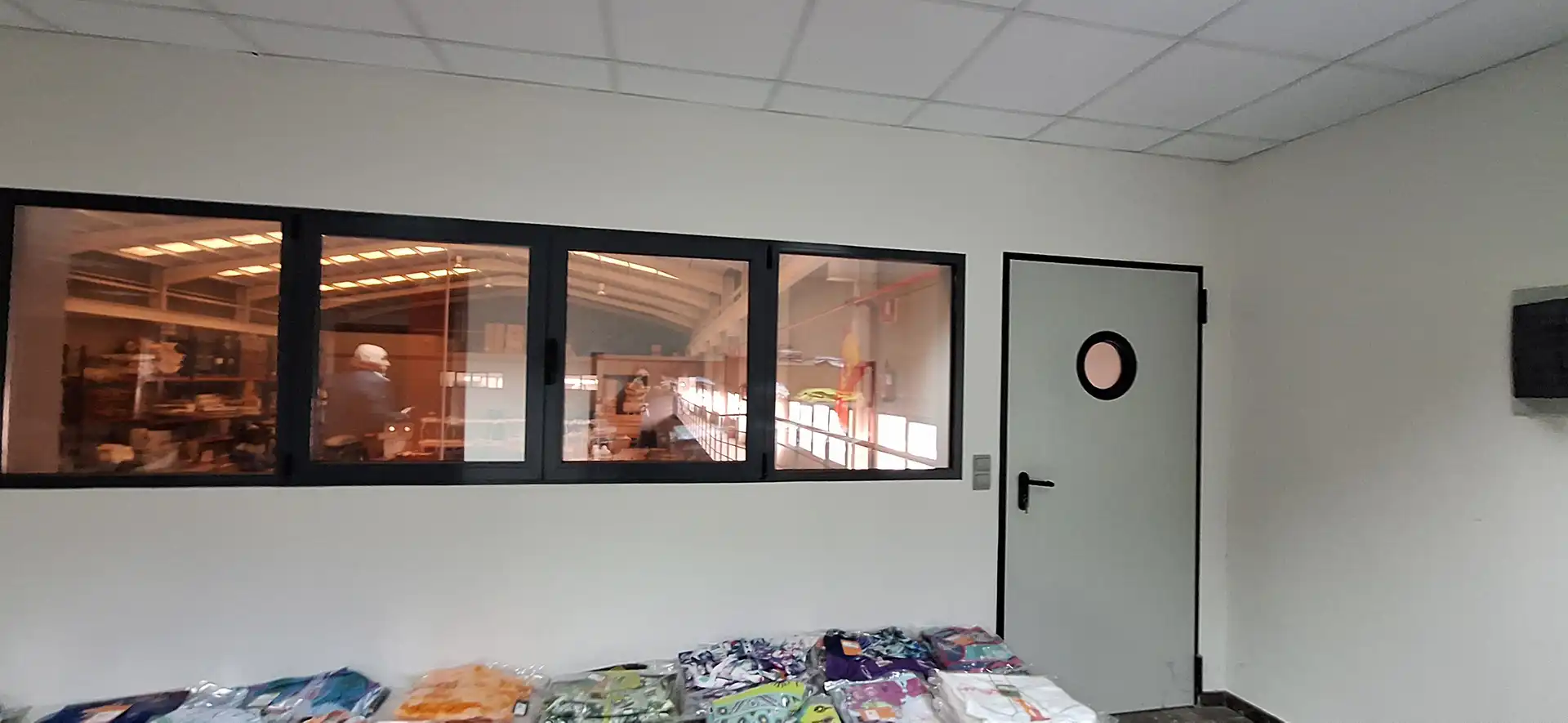 Industrial buildings for rent in La Pobla de Farnals