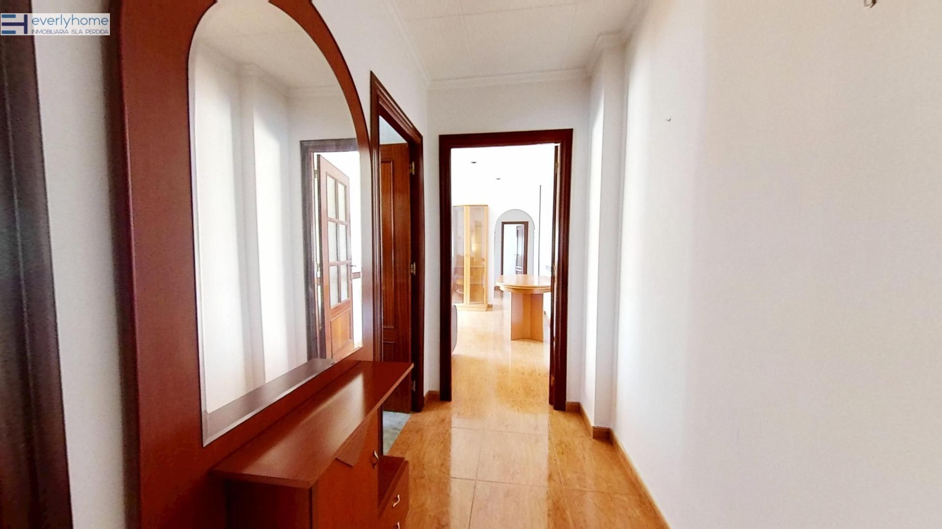 Flat for sale in  Valencia Capital