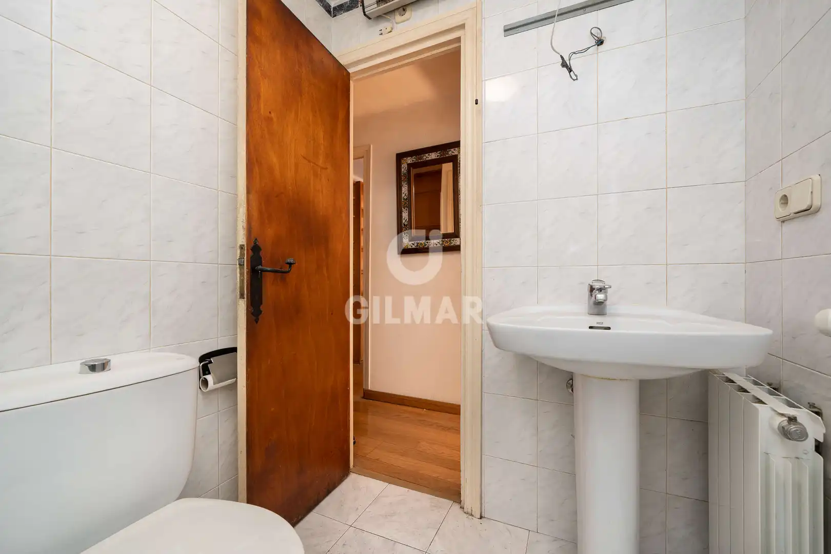 Badezimmer von Wohnung zum Verkauf in Madrid mit Heizung und Balkon