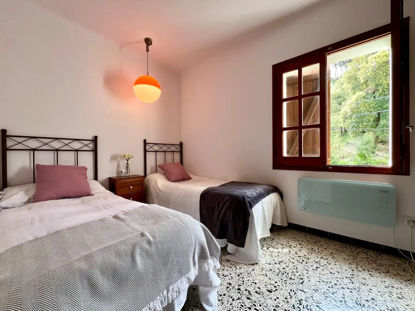Habitación de Casa o chalet en venta en Vallgorguina con Calefacción, Jardín privado y Terraza