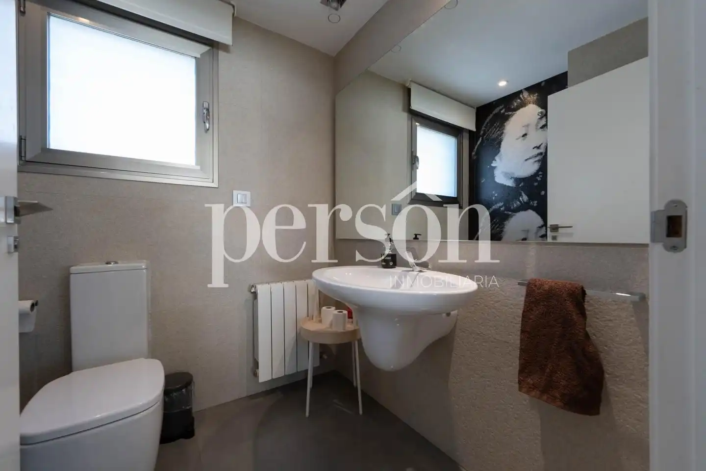 Baño de Casa o chalet en venta en La Pobla de Vallbona con Aire acondicionado, Calefacción y Jardín privado
