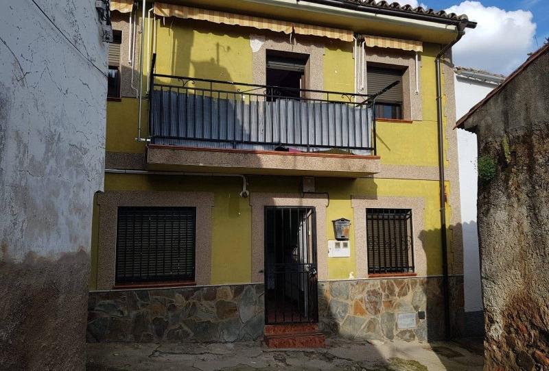 Photo 1 of House or chalet for sale in Casas de Millán, Cáceres