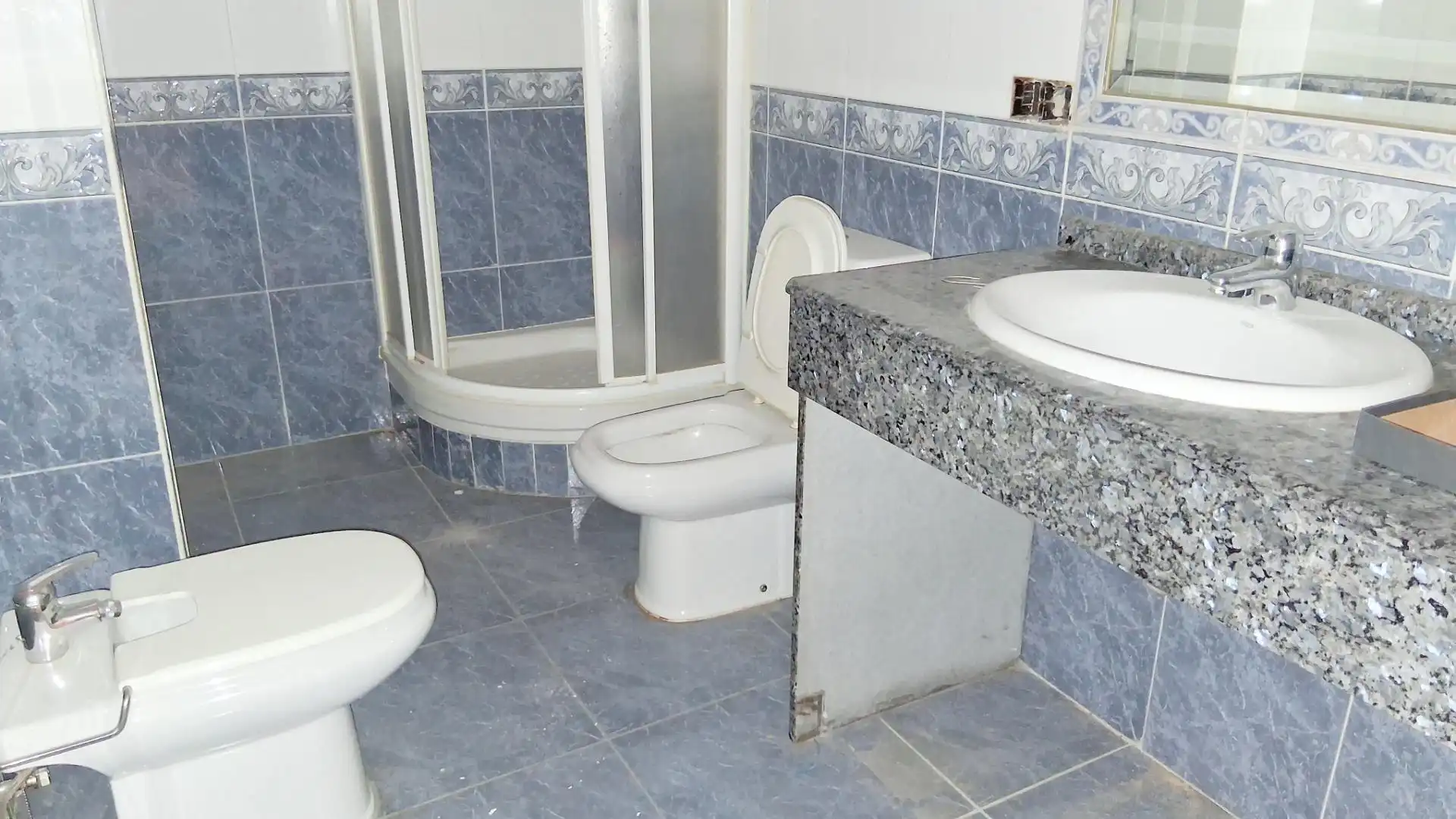 Bathroom of Houses for sale in Ledesma