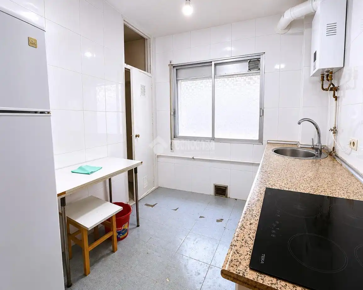 Kitchen of Flat for sale in Madrid  with Terrace