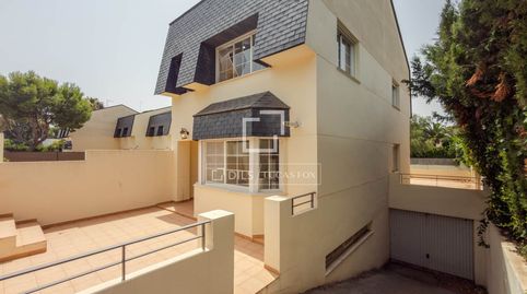 Casa familiar con jardín privado en venta en el entorno de Santa Bárbara, Rocafort, imagen 3