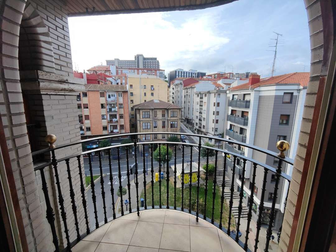 Exterior view of Flat to rent in Portugalete  with Heating and Balcony