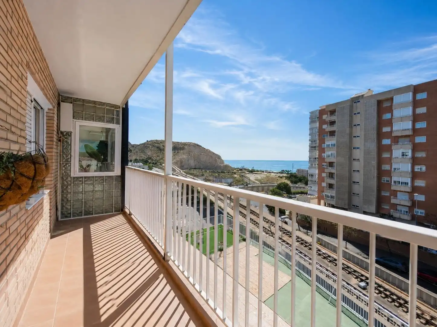 Terrassa de Apartament en venda en Alicante / Alacant amb Terrassa i Moblat