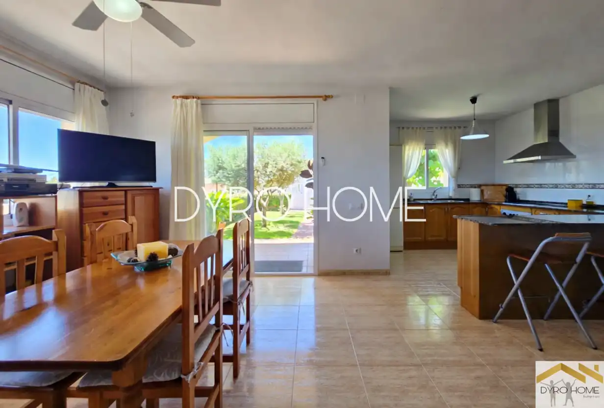 Cocina de Casa o chalet en venta en Font-rubí con Aire acondicionado, Calefacción y Jardín privado