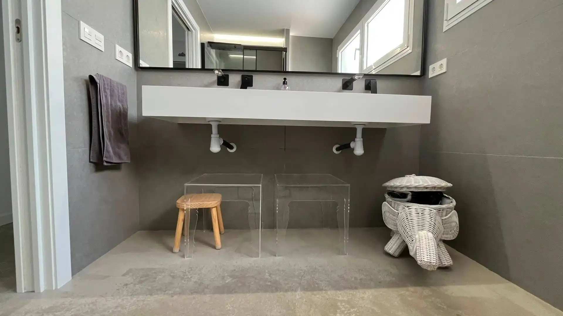 Baño de Ático en venta en Elche / Elx con Aire acondicionado, Trastero y Balcón