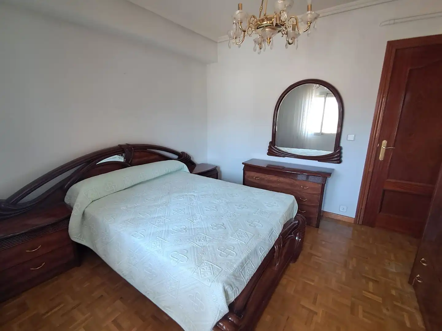 Habitación de Piso en venta en Valladolid con Calefacción, Parquet y Terraza