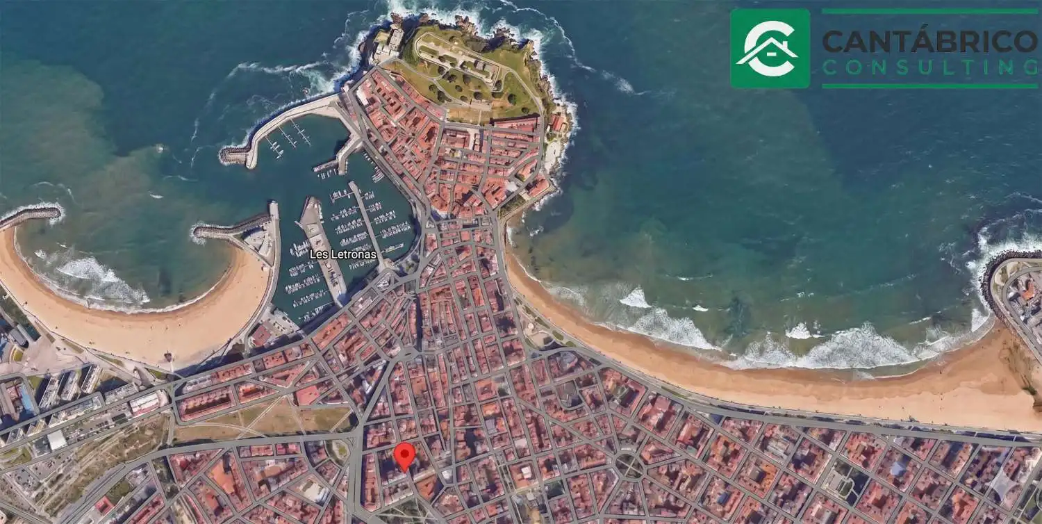 Exterior view of Flat for sale in Gijón   with Heating, Parquet flooring and Furnished
