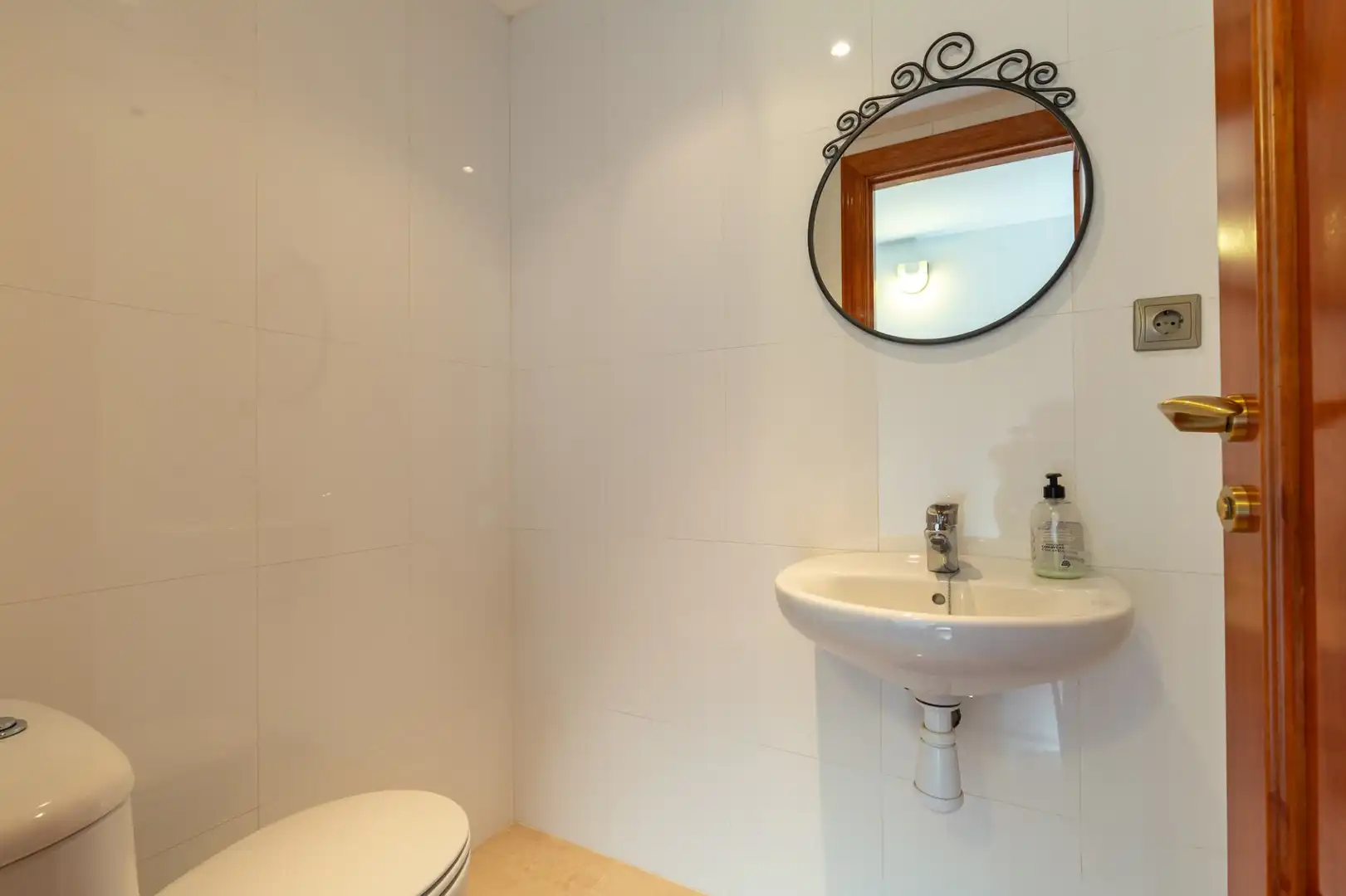Baño de Casa o chalet en venta en Vallirana con Calefacción, Terraza y Balcón